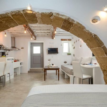 Venetian Suites Naxos City ภายนอก รูปภาพ