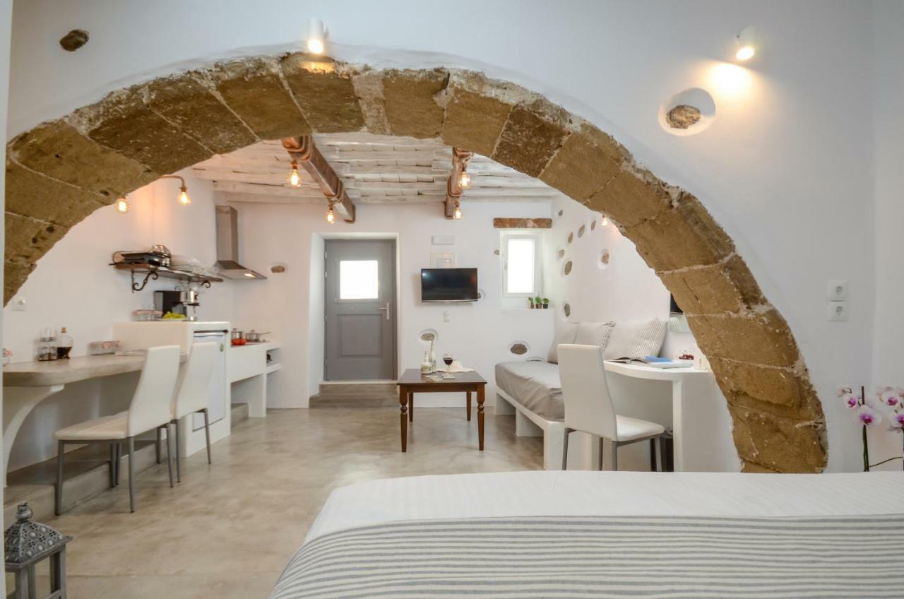 Venetian Suites Naxos City ภายนอก รูปภาพ